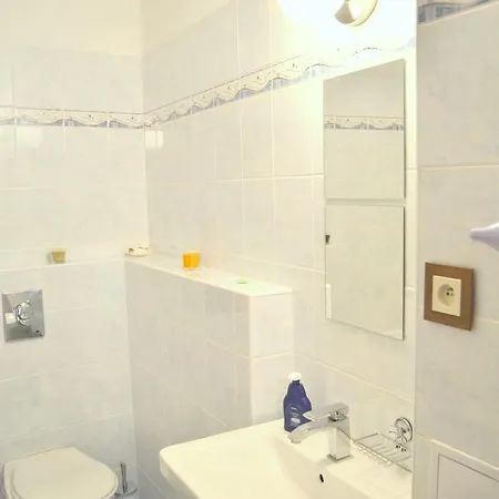 Old Town Benediktska 6 Apartment Prag